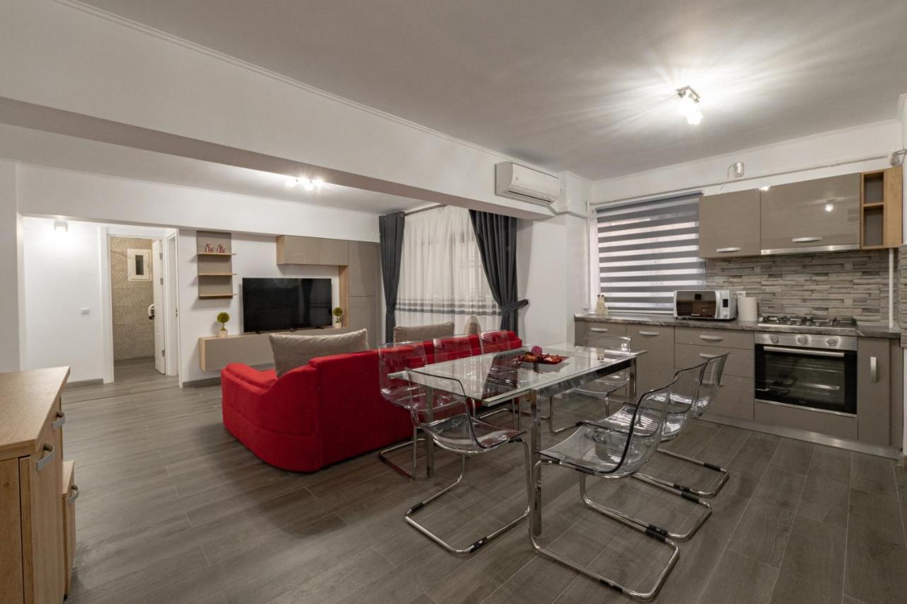 Luxury Ultracentral Pitesti Exterior photo