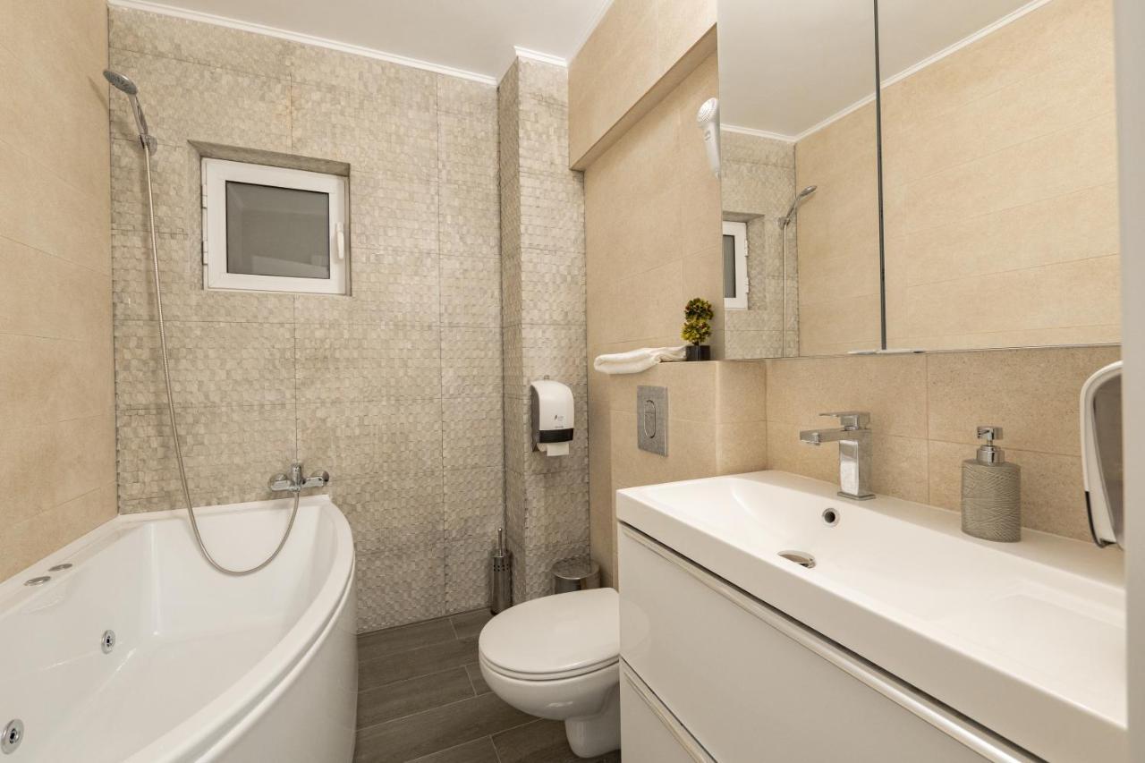 Luxury Ultracentral Pitesti Exterior photo
